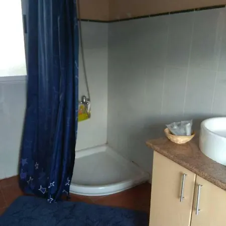 La Cabaña Con Jacuzzi Alloggio in famiglia
